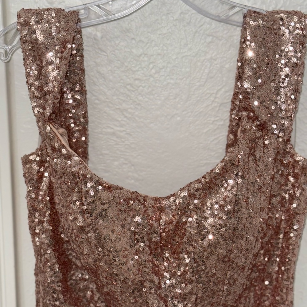 Sherri Hill Sparkling Mini Dress in Rose Gold sleeves are detachable - Picture 3 of 7